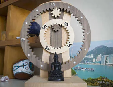 Hanging Gear Clock - Gears